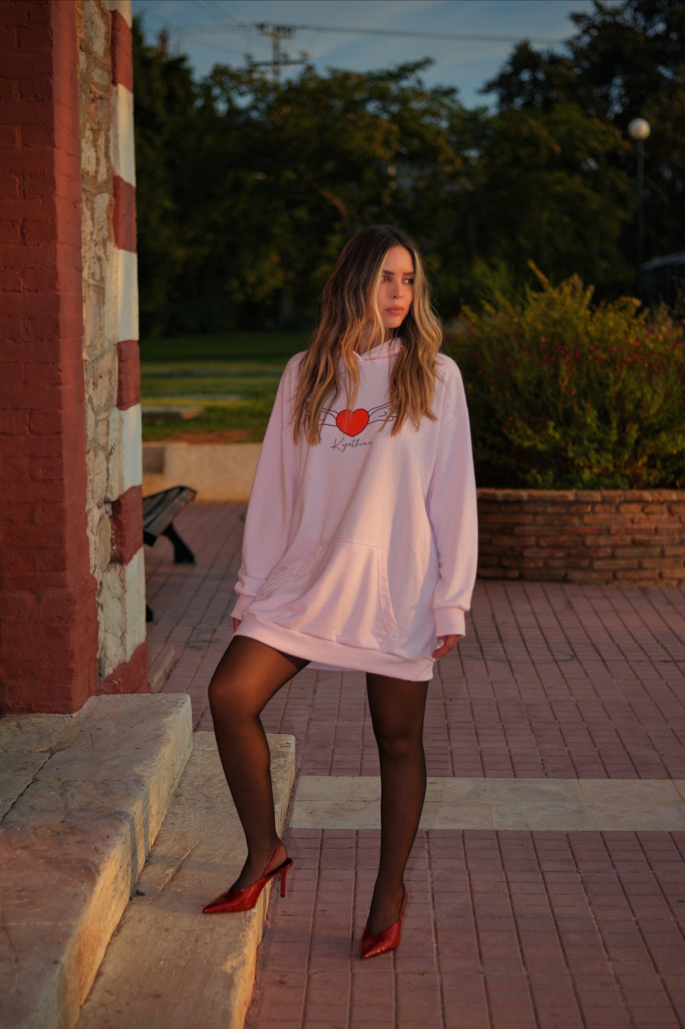 Women's Oversized Hoodie Pink Heart