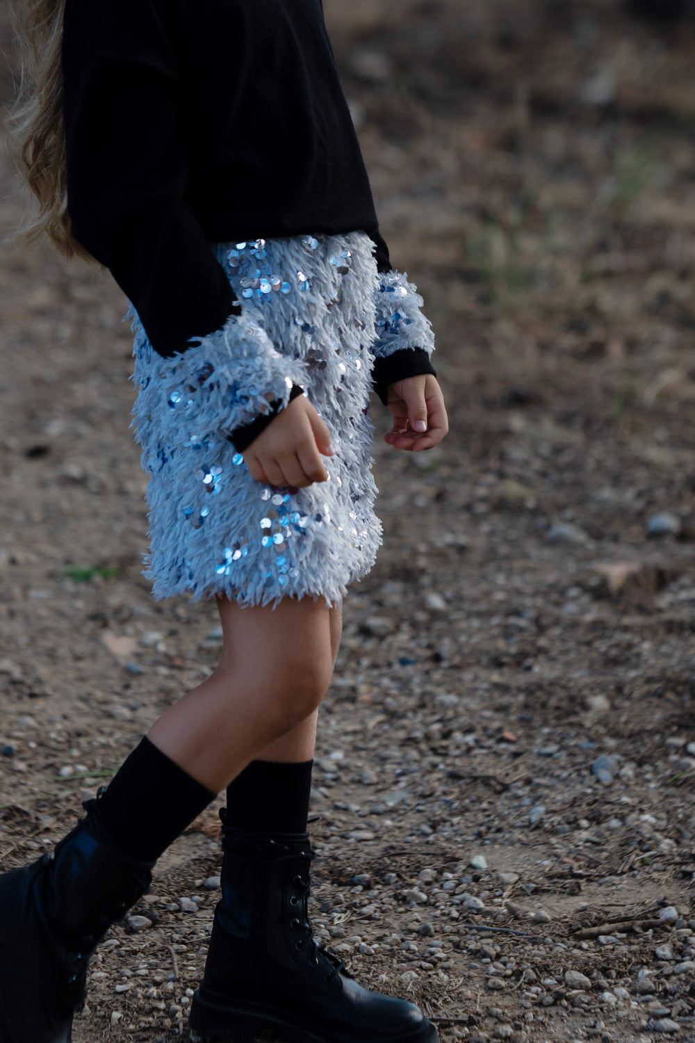 CAPSULE SHINY FEATHER SWEATER