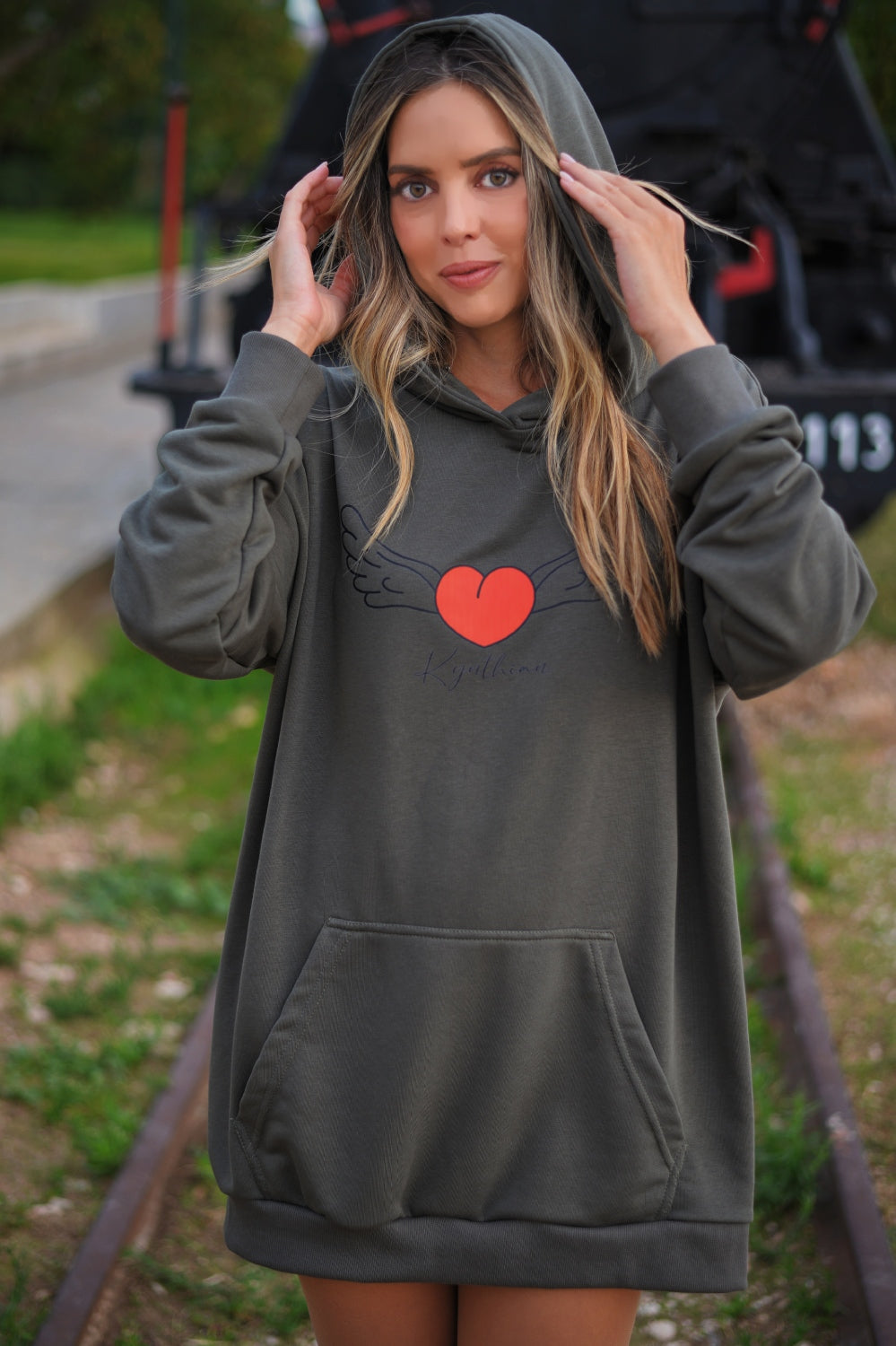 Women's Oversized Hoodie Khaki Heart