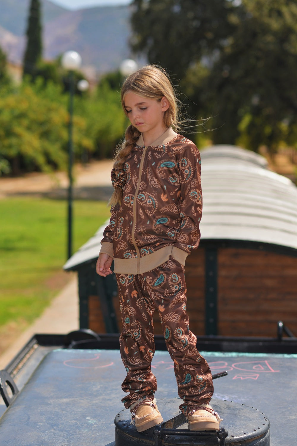 Tracksuit Brown
